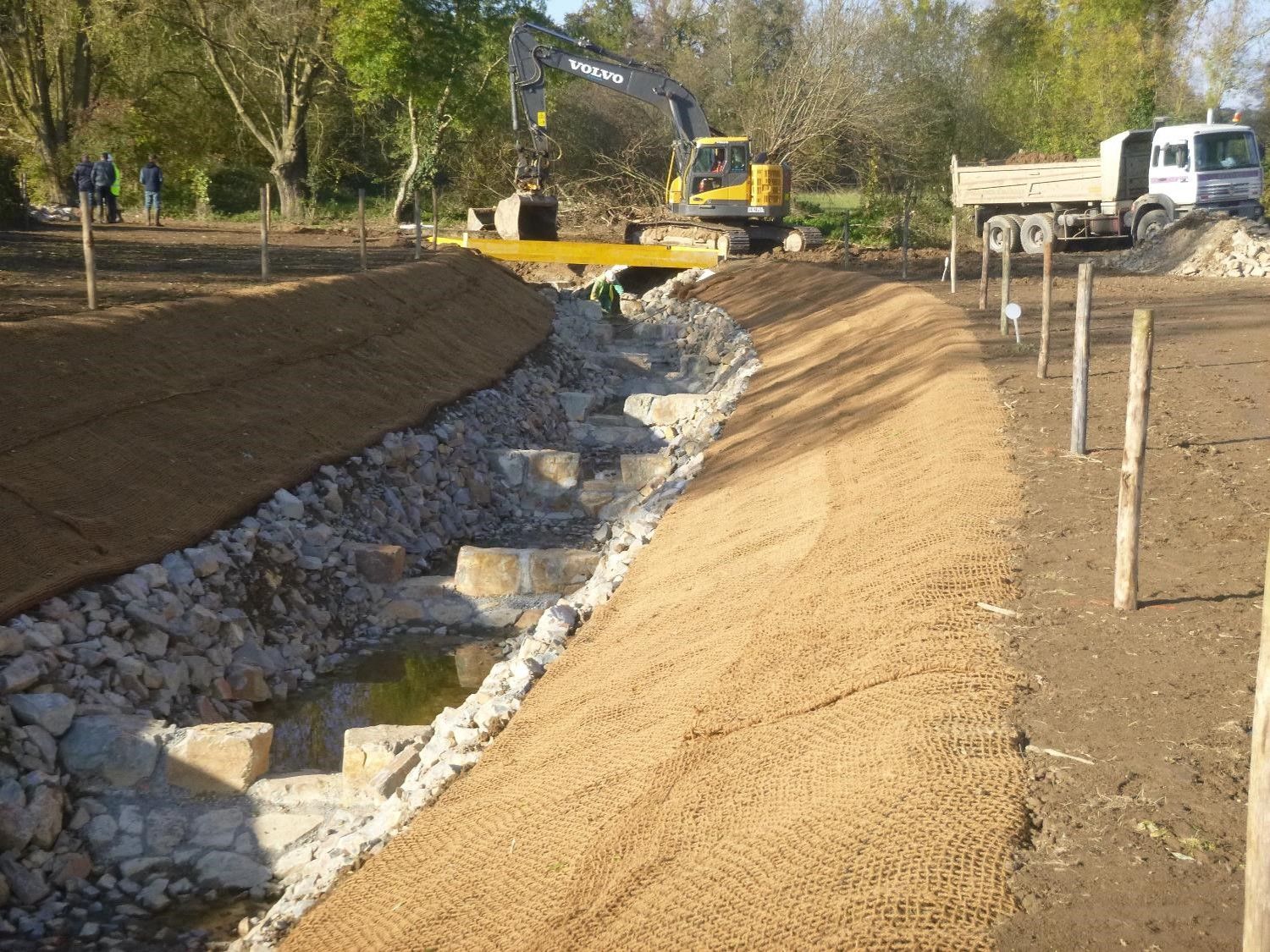 riviere_de_contournement_du_moulin_de_chatelais_compress